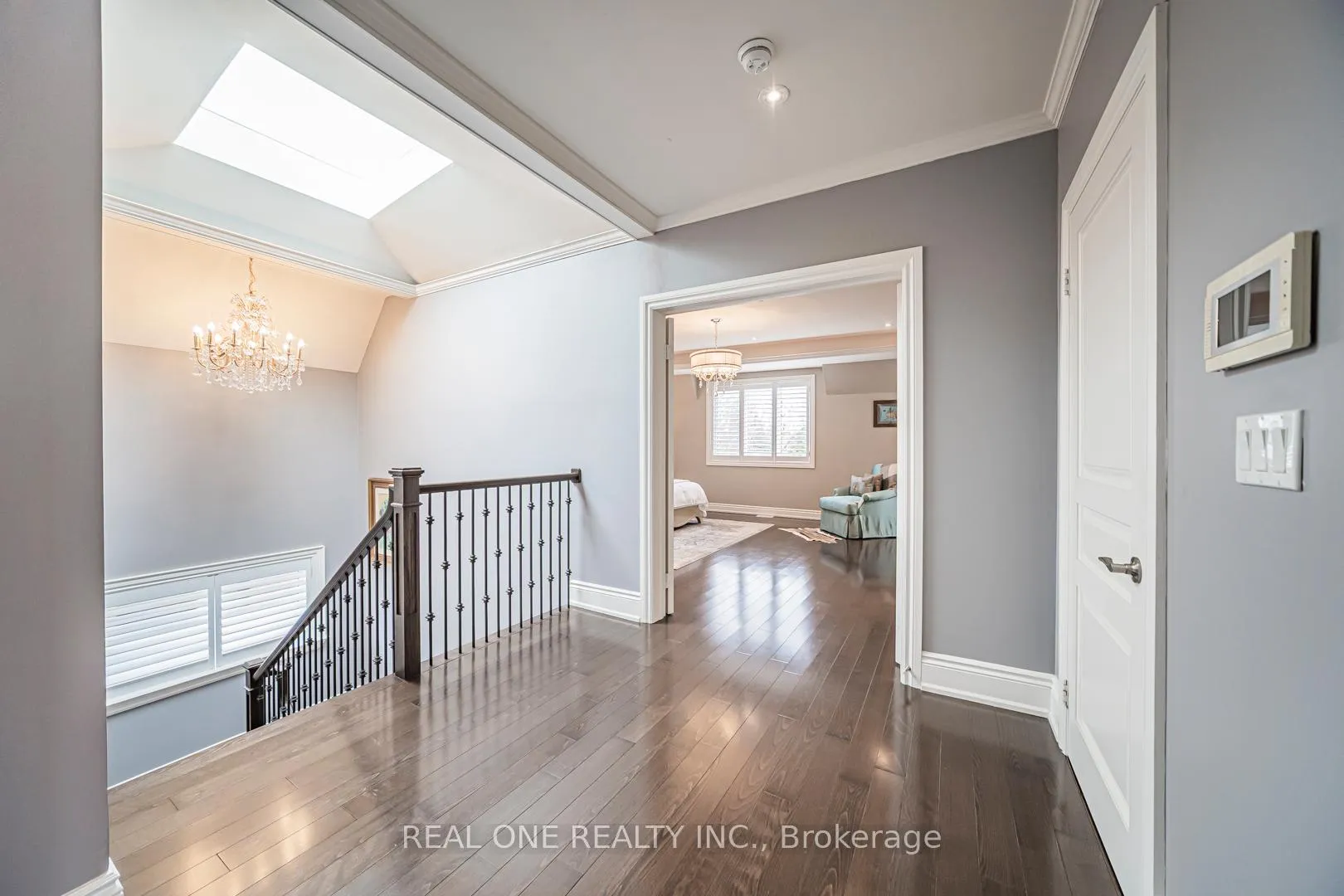 Photo 24 of 85 Dell Park Avenue, Toronto, Englemount-Lawrence — HOMEH
