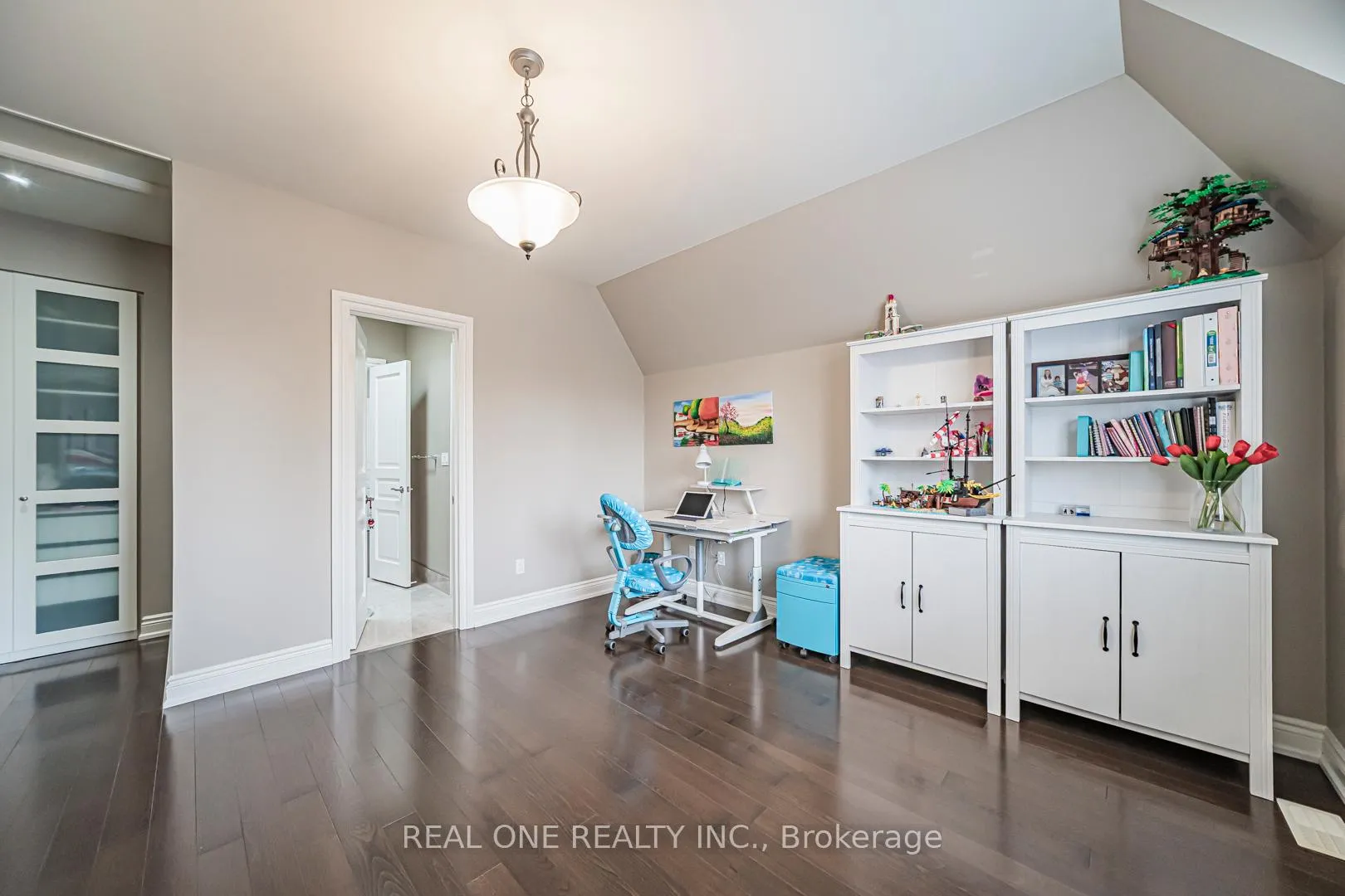 Photo 36 of 85 Dell Park Avenue, Toronto, Englemount-Lawrence — HOMEH