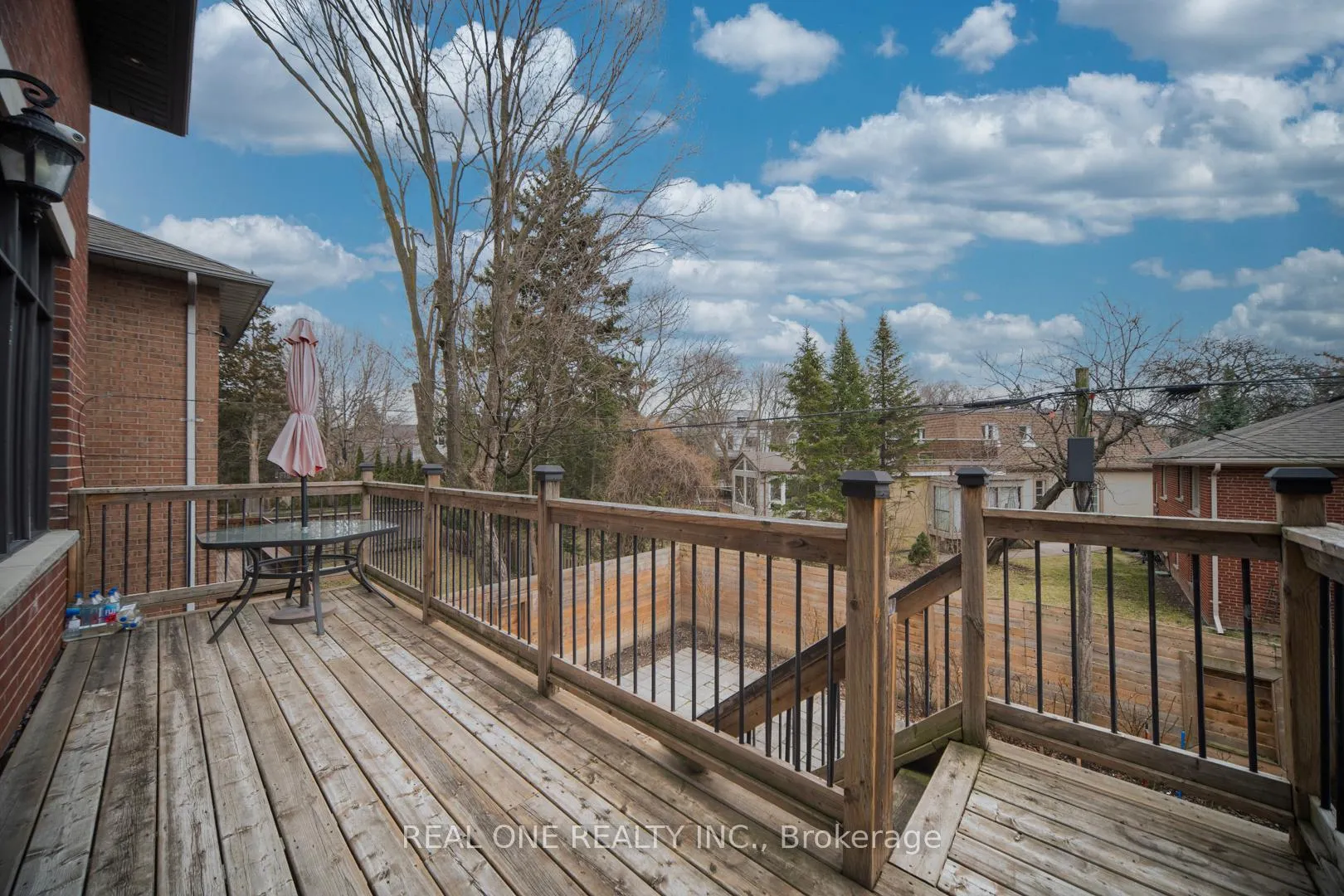Photo 47 of 85 Dell Park Avenue, Toronto, Englemount-Lawrence — HOMEH