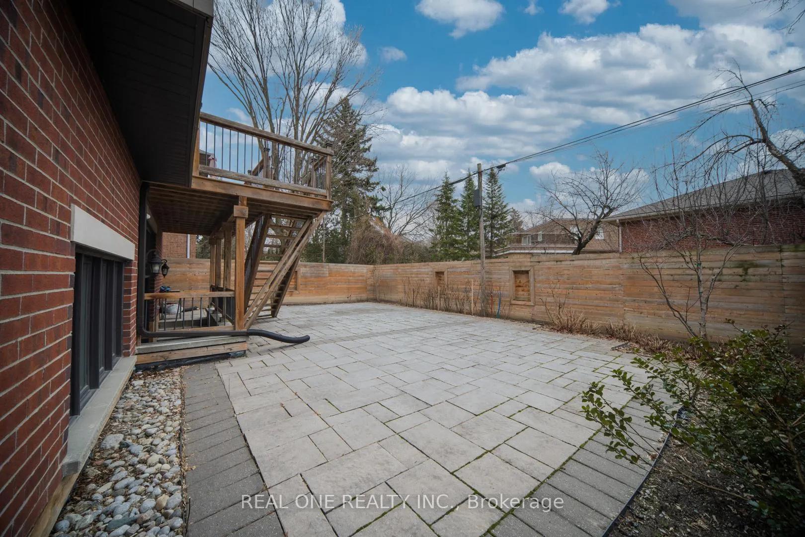 Photo 48 of 85 Dell Park Avenue, Toronto, Englemount-Lawrence — HOMEH