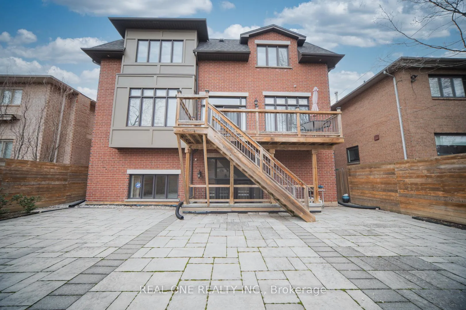 Photo 49 of 85 Dell Park Avenue, Toronto, Englemount-Lawrence — HOMEH