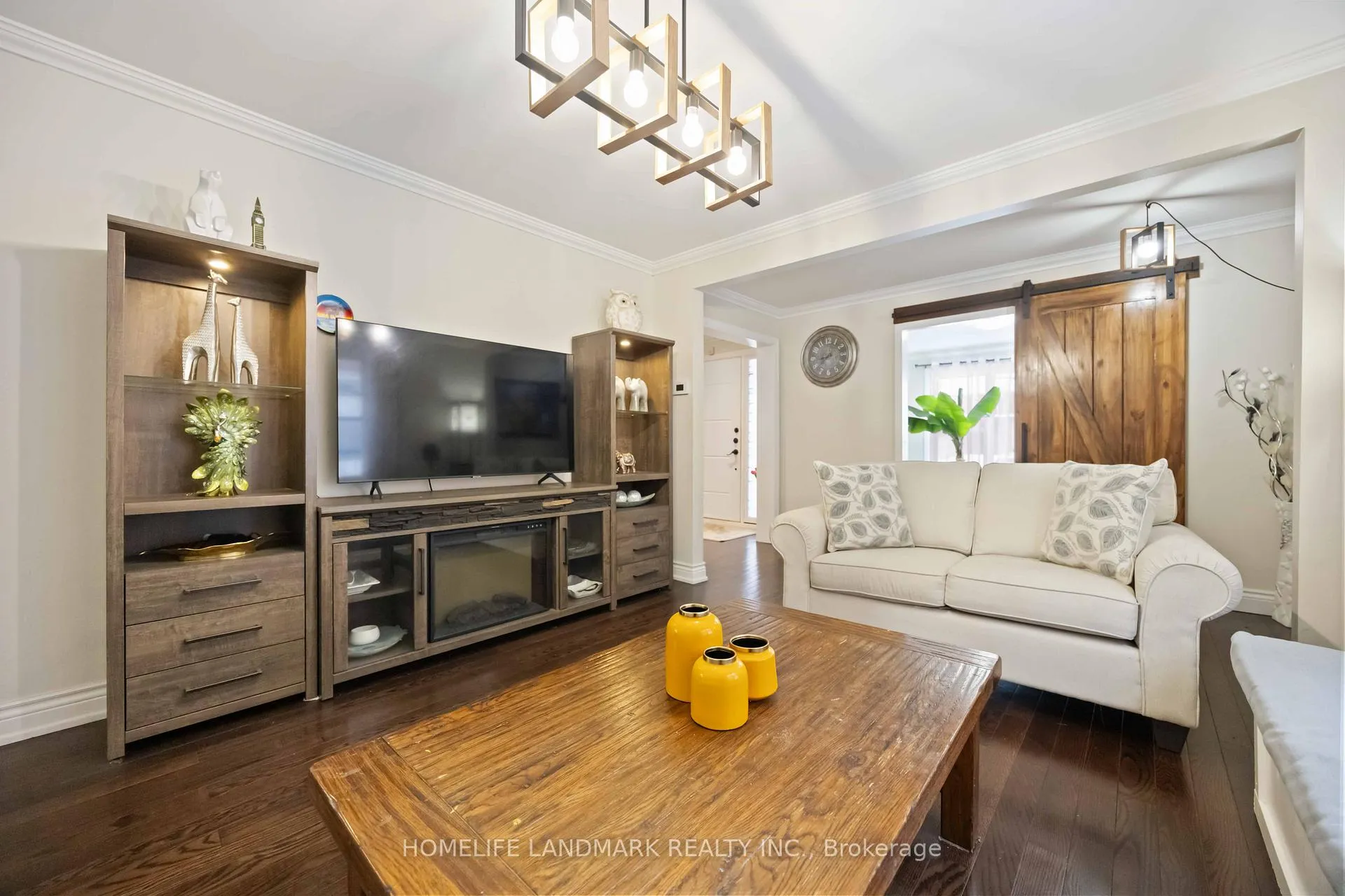 Photo 9 of 68 Linderwood Drive, Scarborough, Centennial Scarborough — HOMEH