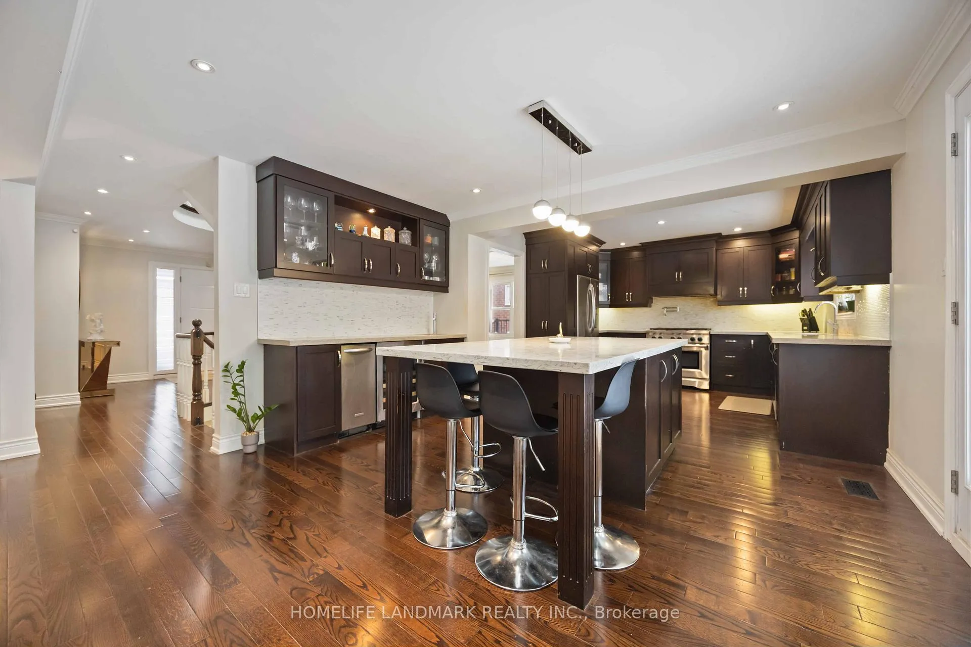 Photo 18 of 68 Linderwood Drive, Scarborough, Centennial Scarborough — HOMEH