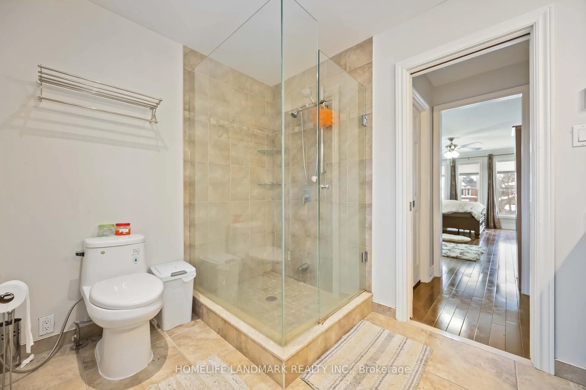 Photo 22 of 68 Linderwood Drive, Scarborough, Centennial Scarborough — HOMEH