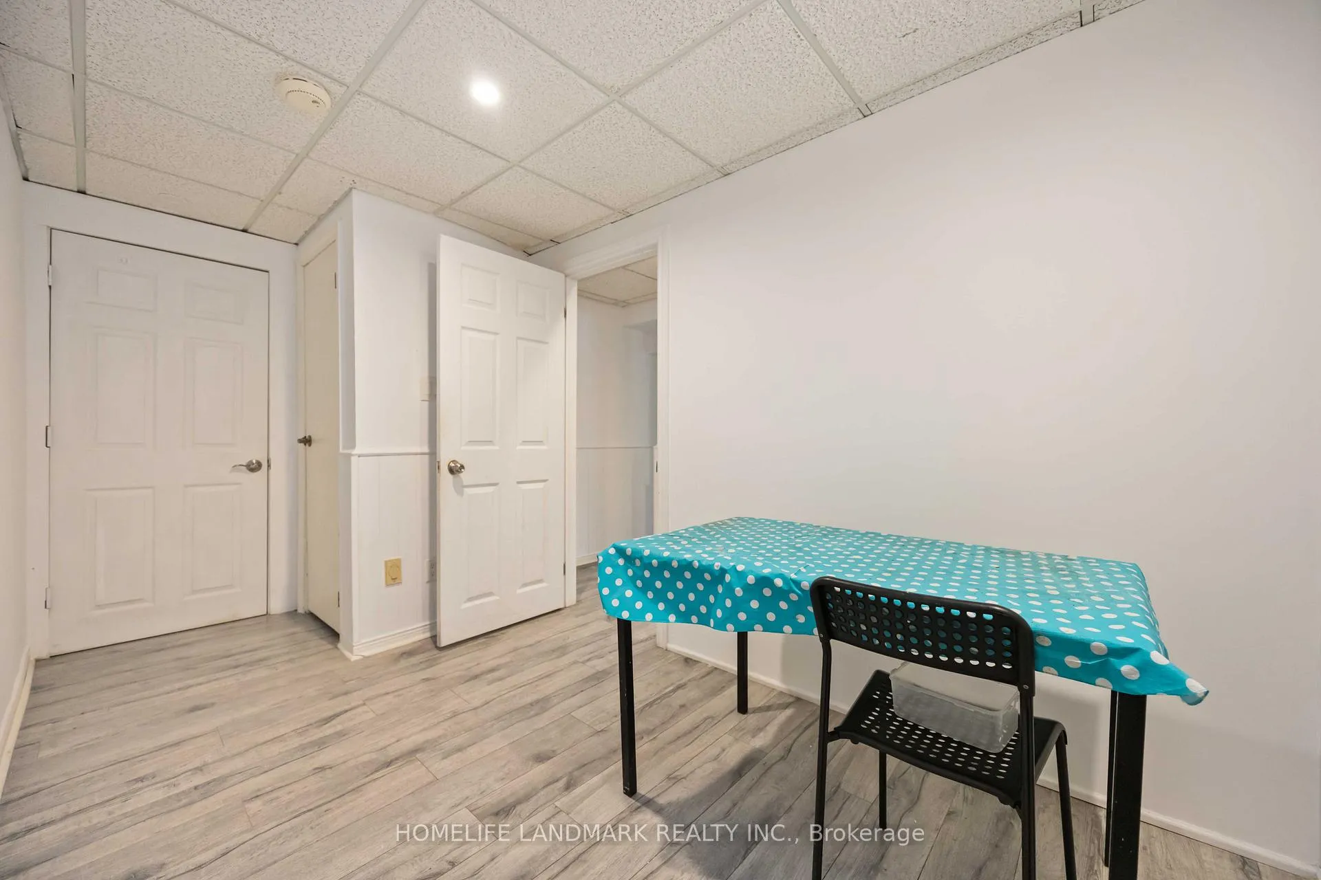 Photo 35 of 68 Linderwood Drive, Scarborough, Centennial Scarborough — HOMEH