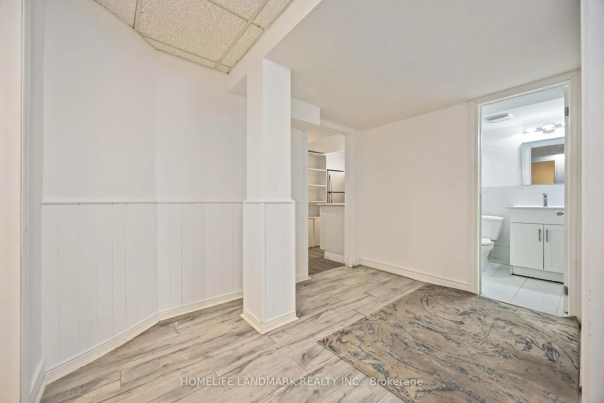 Photo 36 of 68 Linderwood Drive, Scarborough, Centennial Scarborough — HOMEH