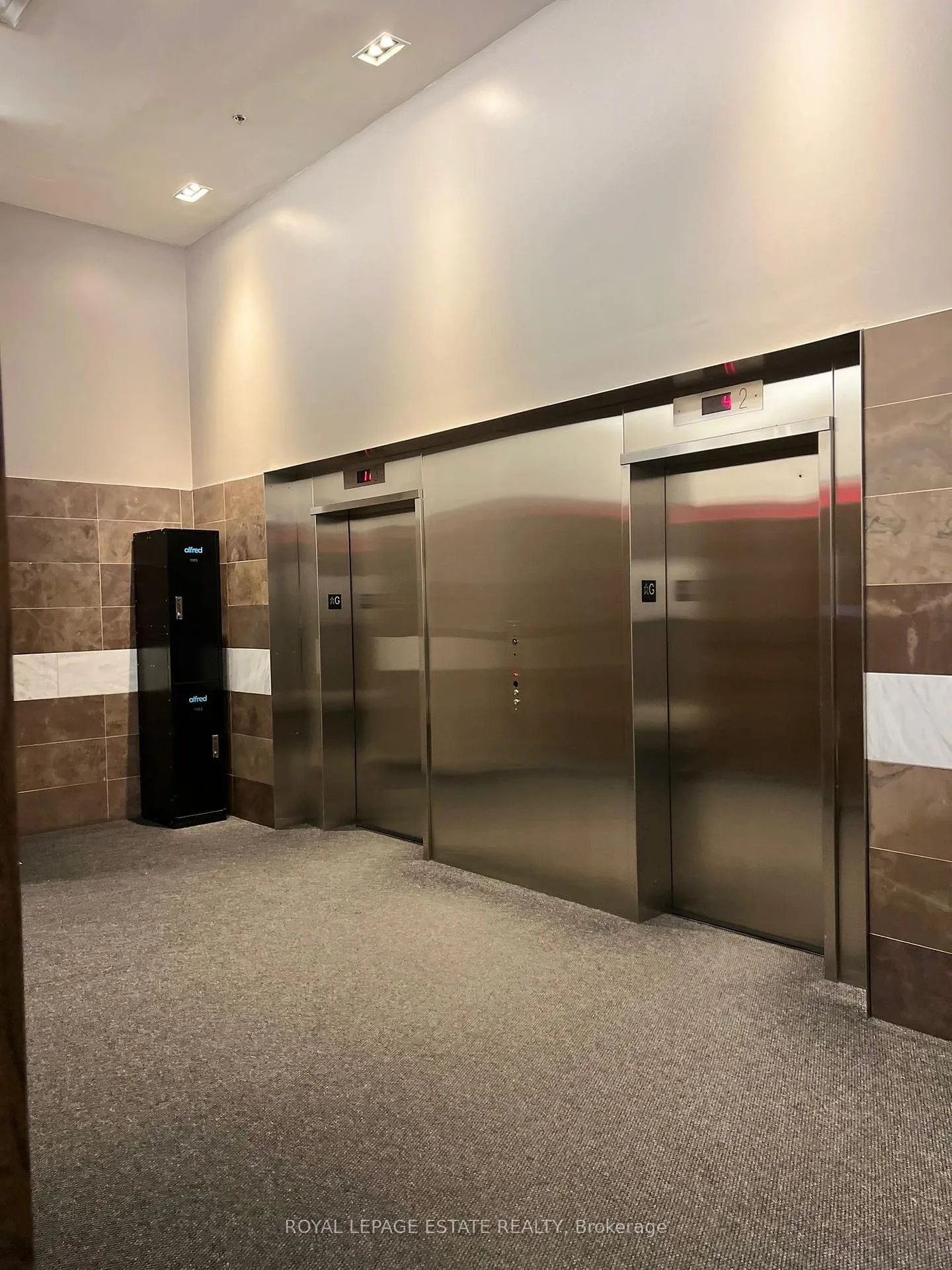 Photo 3 of Unit 612, 20 Joe Shuster Way, Toronto, South Parkdale — HOMEH
