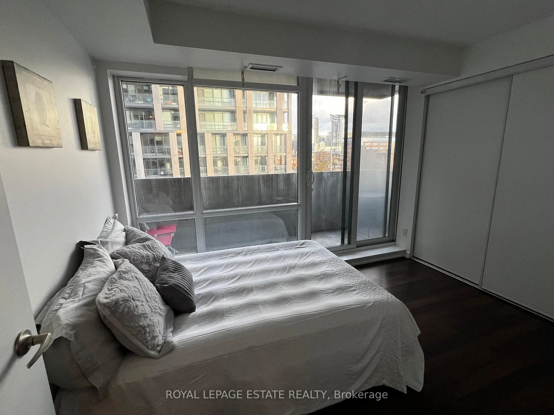 Photo 6 of Unit 612, 20 Joe Shuster Way, Toronto, South Parkdale — HOMEH