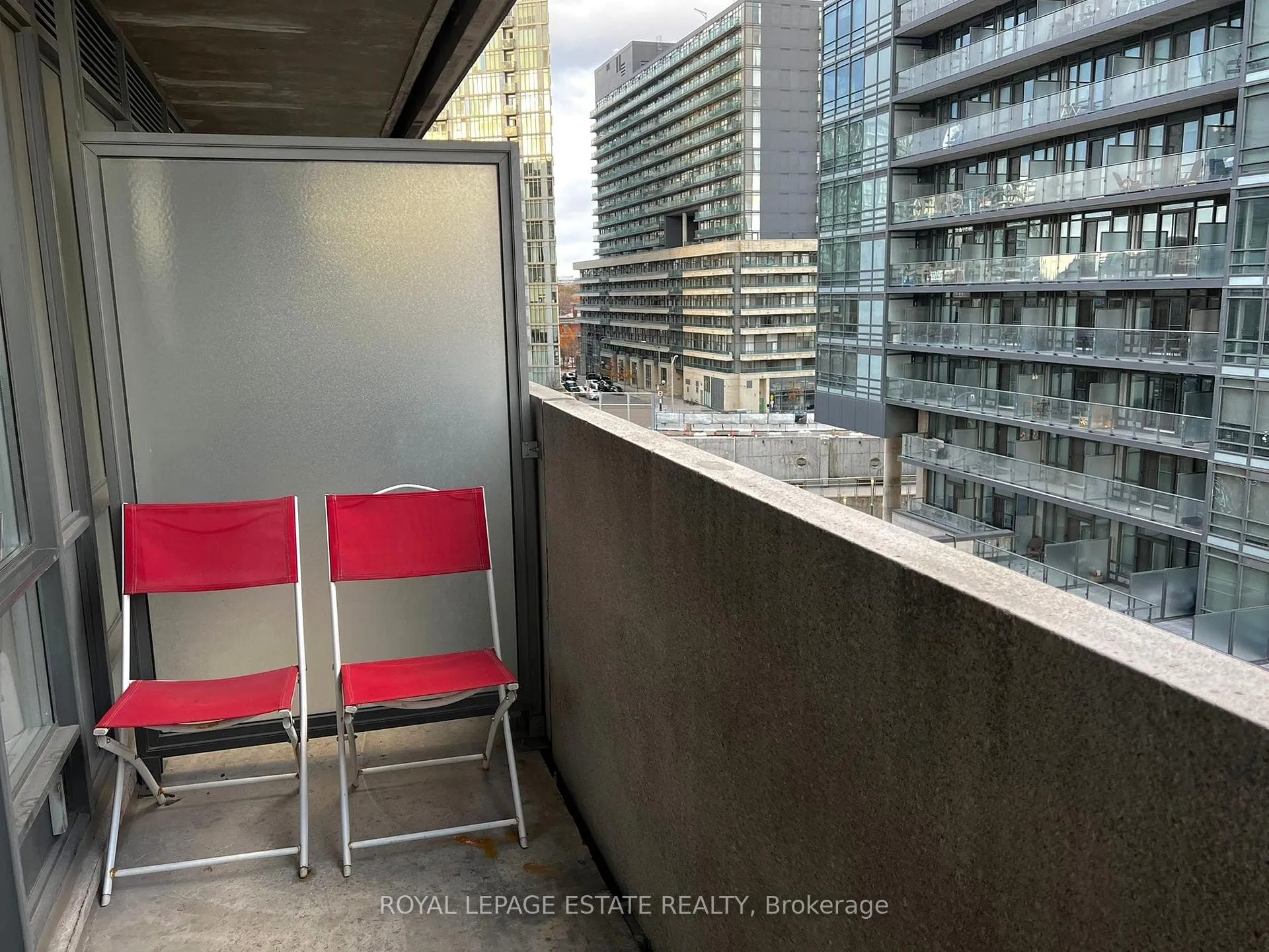 Photo 8 of Unit 612, 20 Joe Shuster Way, Toronto, South Parkdale — HOMEH