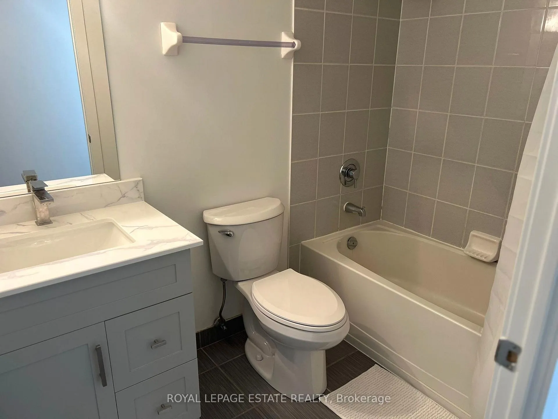 Photo 12 of Unit 612, 20 Joe Shuster Way, Toronto, South Parkdale — HOMEH