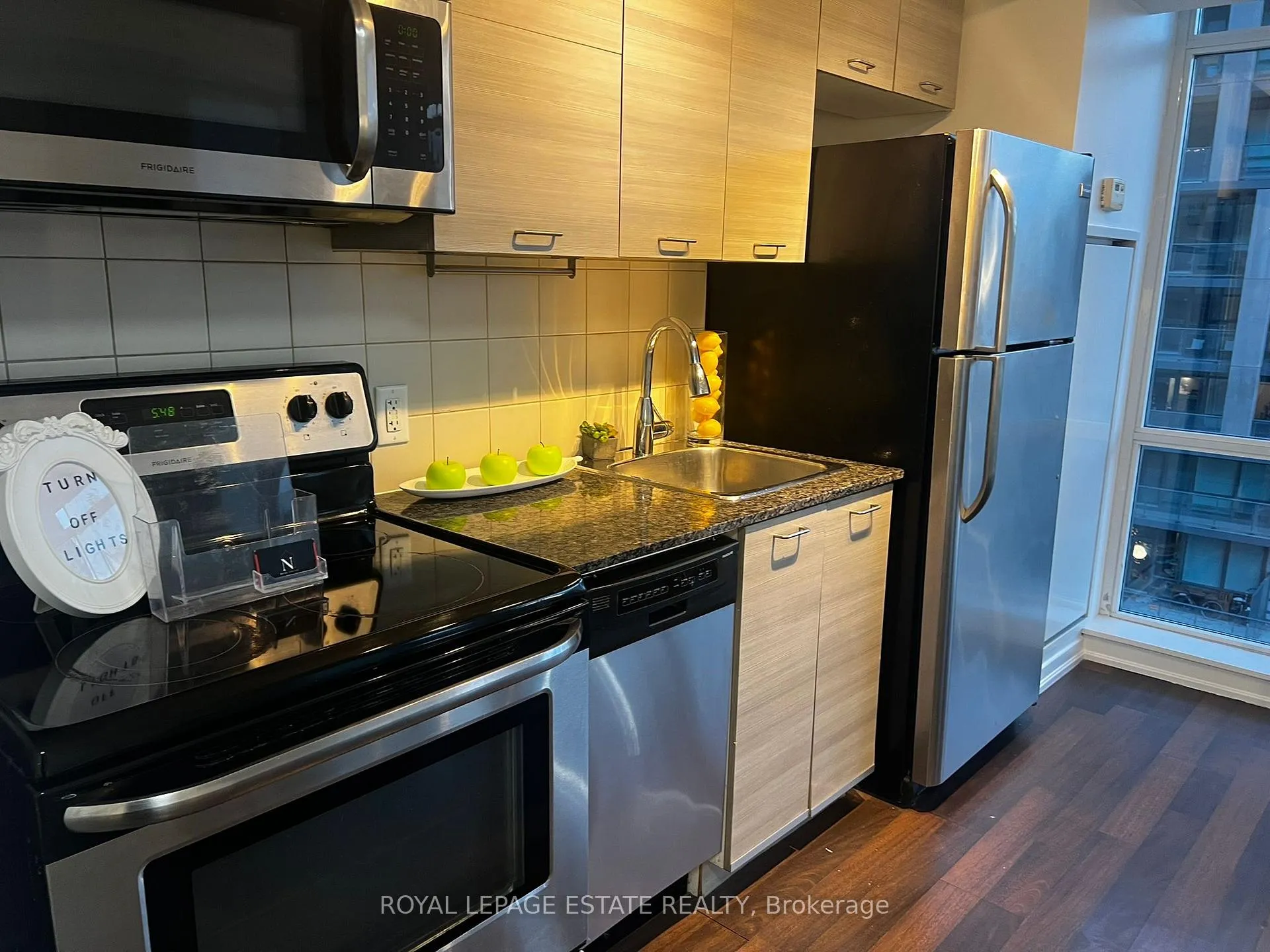 Photo 14 of Unit 612, 20 Joe Shuster Way, Toronto, South Parkdale — HOMEH