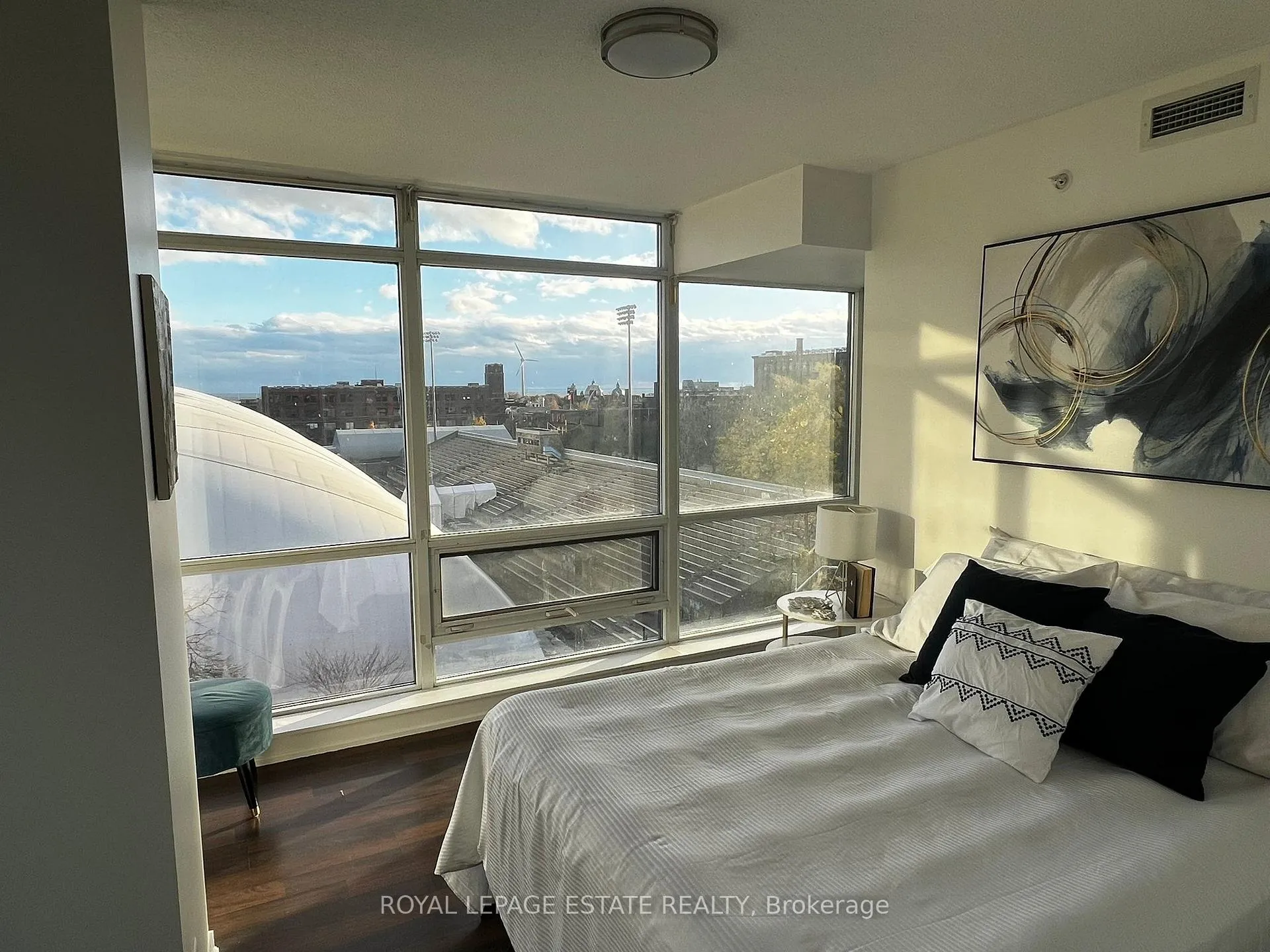 Photo 19 of Unit 612, 20 Joe Shuster Way, Toronto, South Parkdale — HOMEH