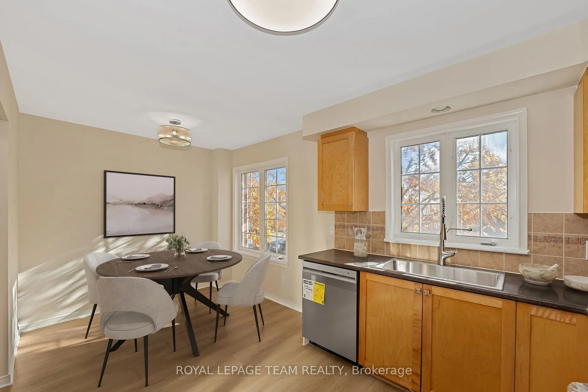 Photo 15 of Unit 229, 90 Edenvale Drive, Ottawa, Kanata - Beaverbrook — HOMEH