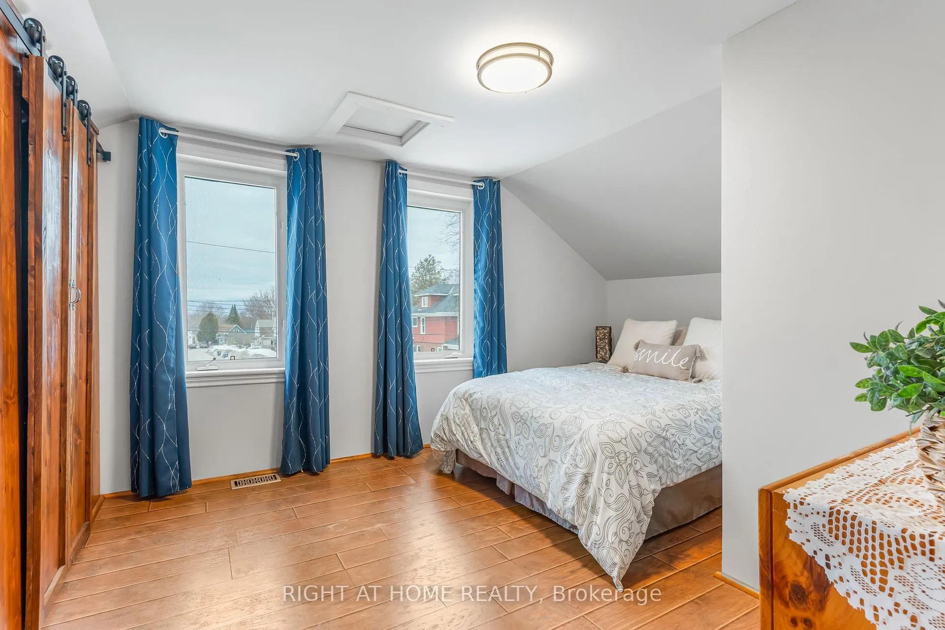 Photo 10 of 356 Manly Street, Midland — HOMEH