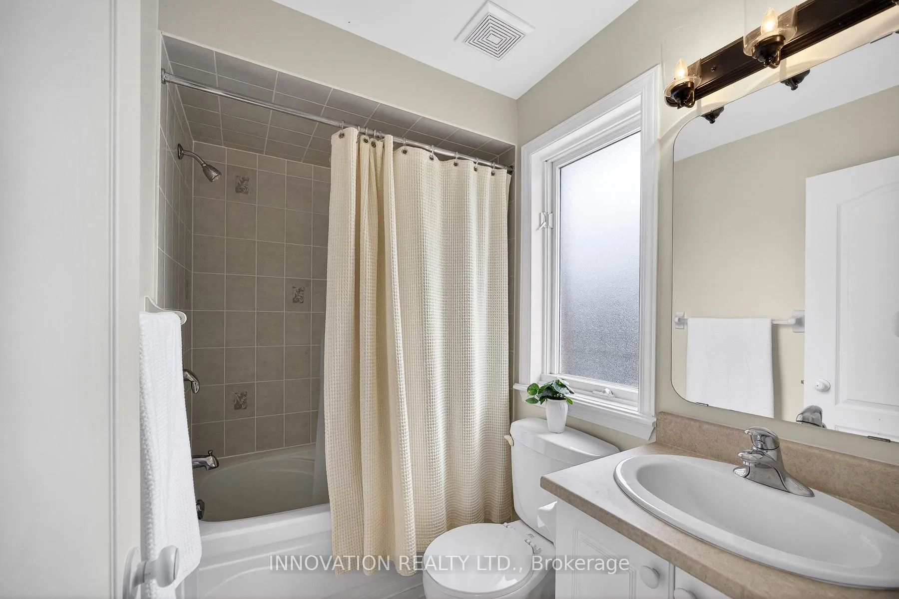 Photo 35 of 16 Charlesworth Court, Ottawa, Kanata - Kanata Lakes/Heritage Hills — HOMEH