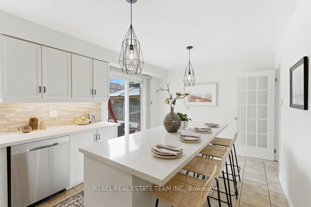 Photo 11 of 62 Ennisclare Place, Whitby, Pringle Creek — HOMEH