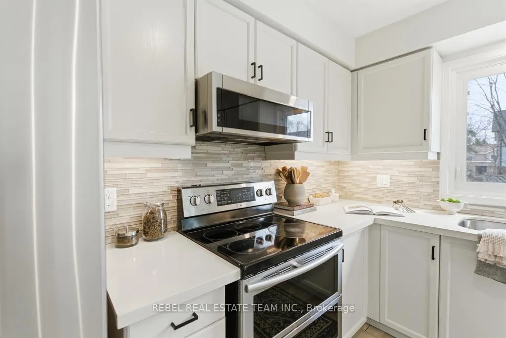 Photo 12 of 62 Ennisclare Place, Whitby, Pringle Creek — HOMEH