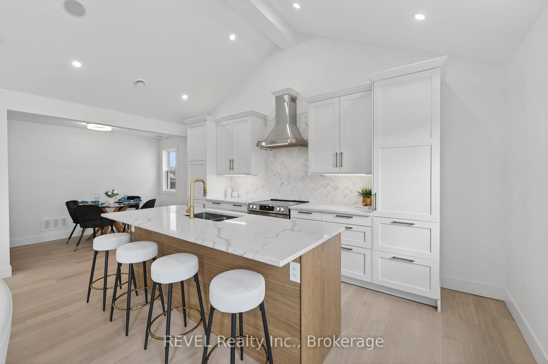 Photo 10 of 12 Bailey Street, St. Catharines, Western Hill — HOMEH