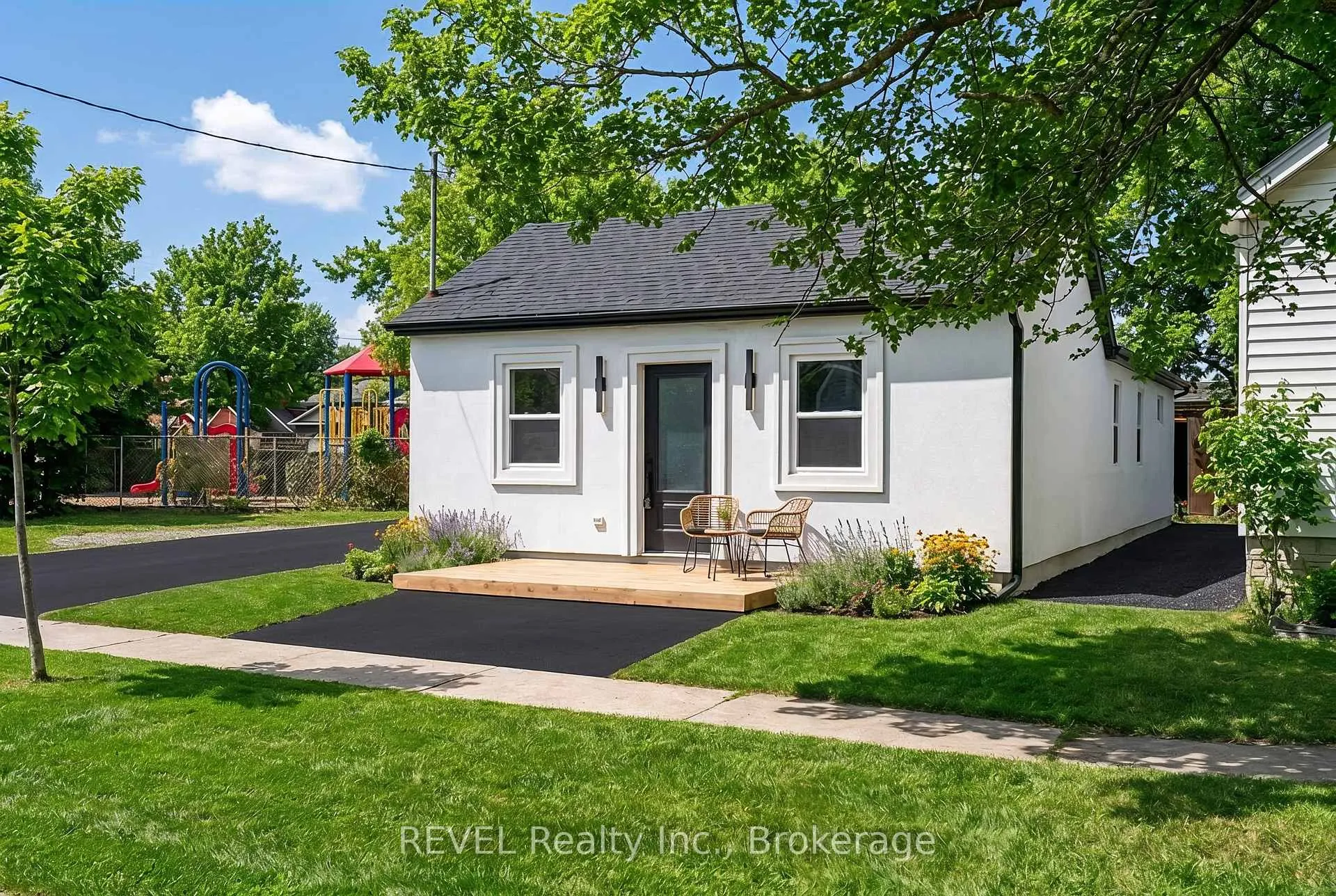 Photo 35 of 12 Bailey Street, St. Catharines, Western Hill — HOMEH