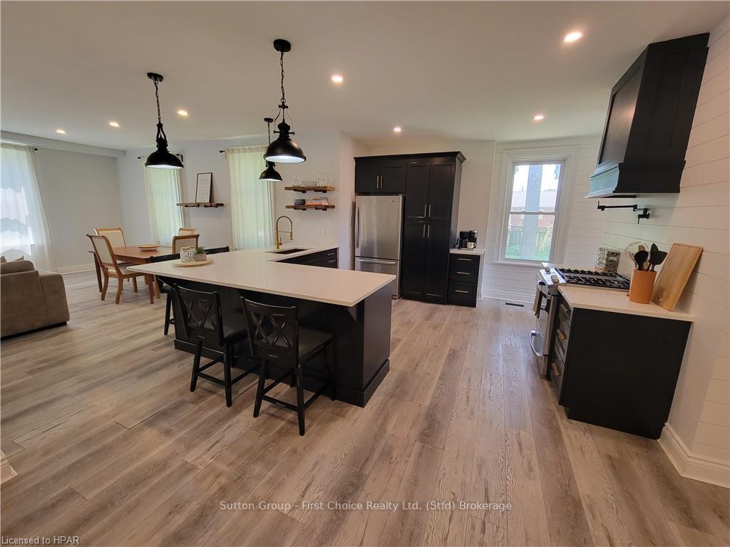 Photo 9 of 53 Wilson Street, Huron East, Seaforth — HOMEH