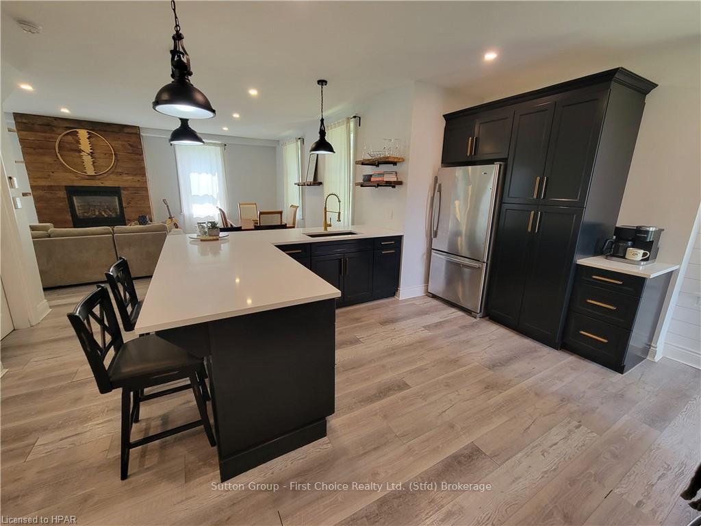 Photo 10 of 53 Wilson Street, Huron East, Seaforth — HOMEH