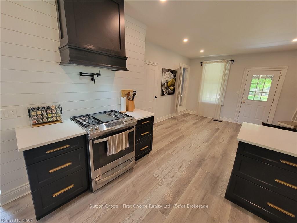 Photo 11 of 53 Wilson Street, Huron East, Seaforth — HOMEH