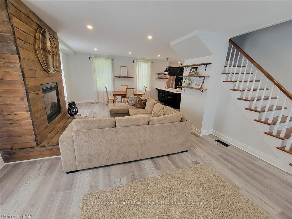 Photo 20 of 53 Wilson Street, Huron East, Seaforth — HOMEH
