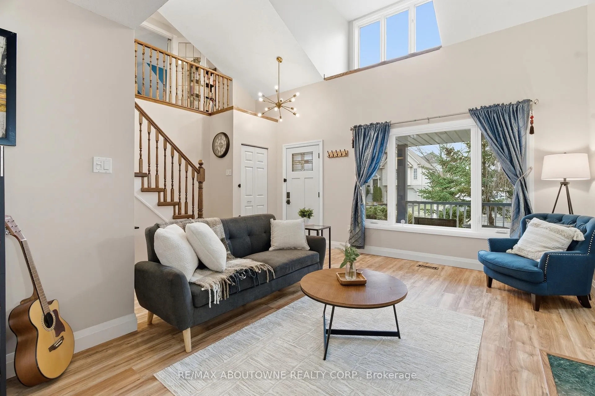 Photo 6 of 42 Celia Crescent, Guelph, Dovercliffe Park/Old University — HOMEH