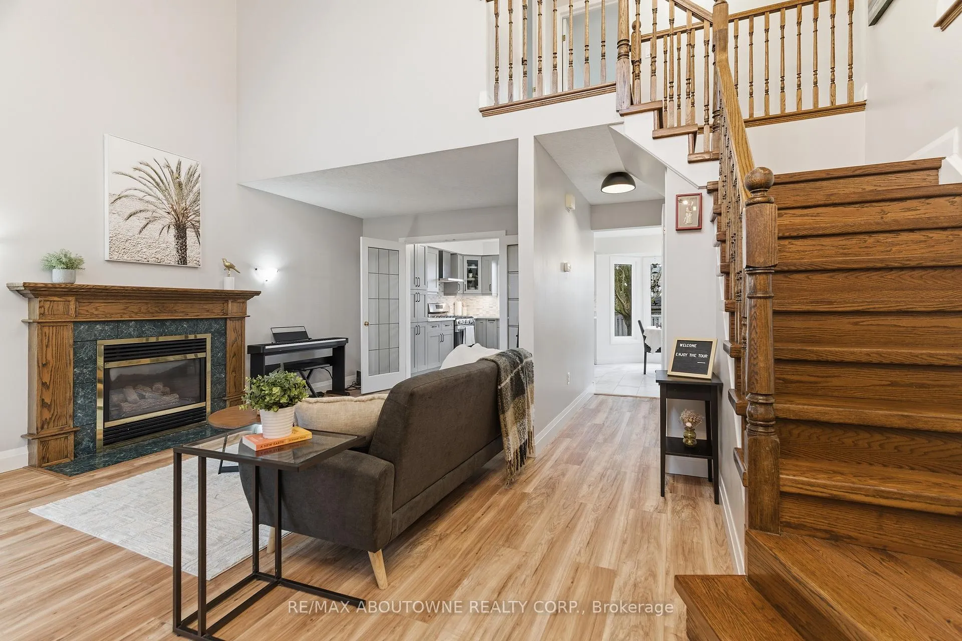Photo 9 of 42 Celia Crescent, Guelph, Dovercliffe Park/Old University — HOMEH