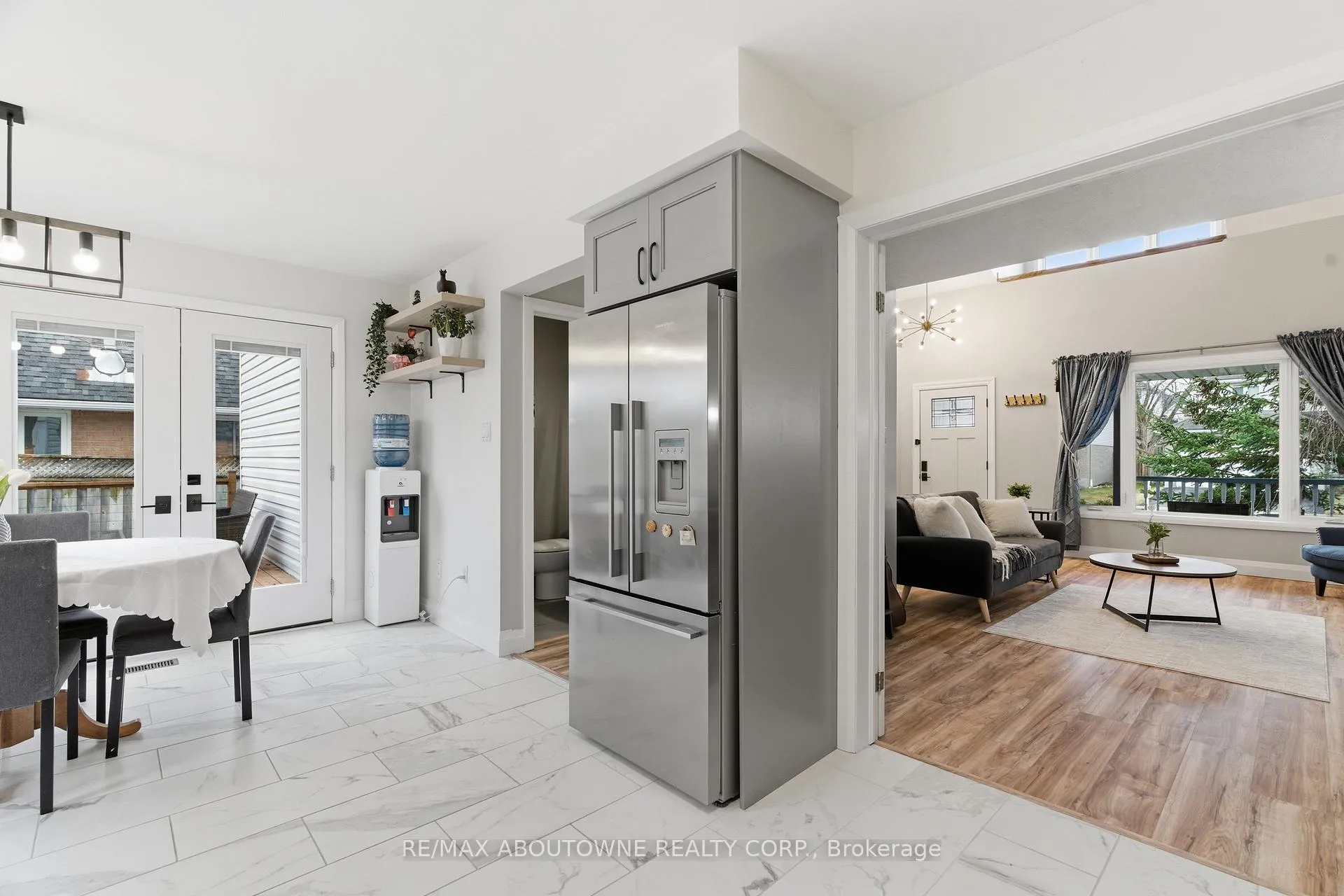 Photo 15 of 42 Celia Crescent, Guelph, Dovercliffe Park/Old University — HOMEH