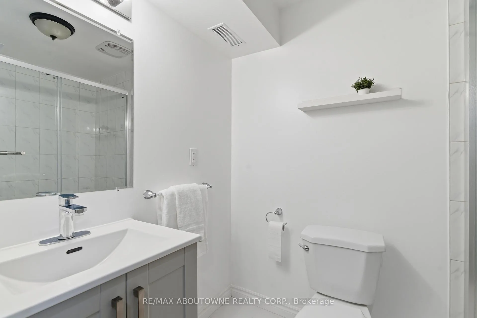Photo 31 of 42 Celia Crescent, Guelph, Dovercliffe Park/Old University — HOMEH