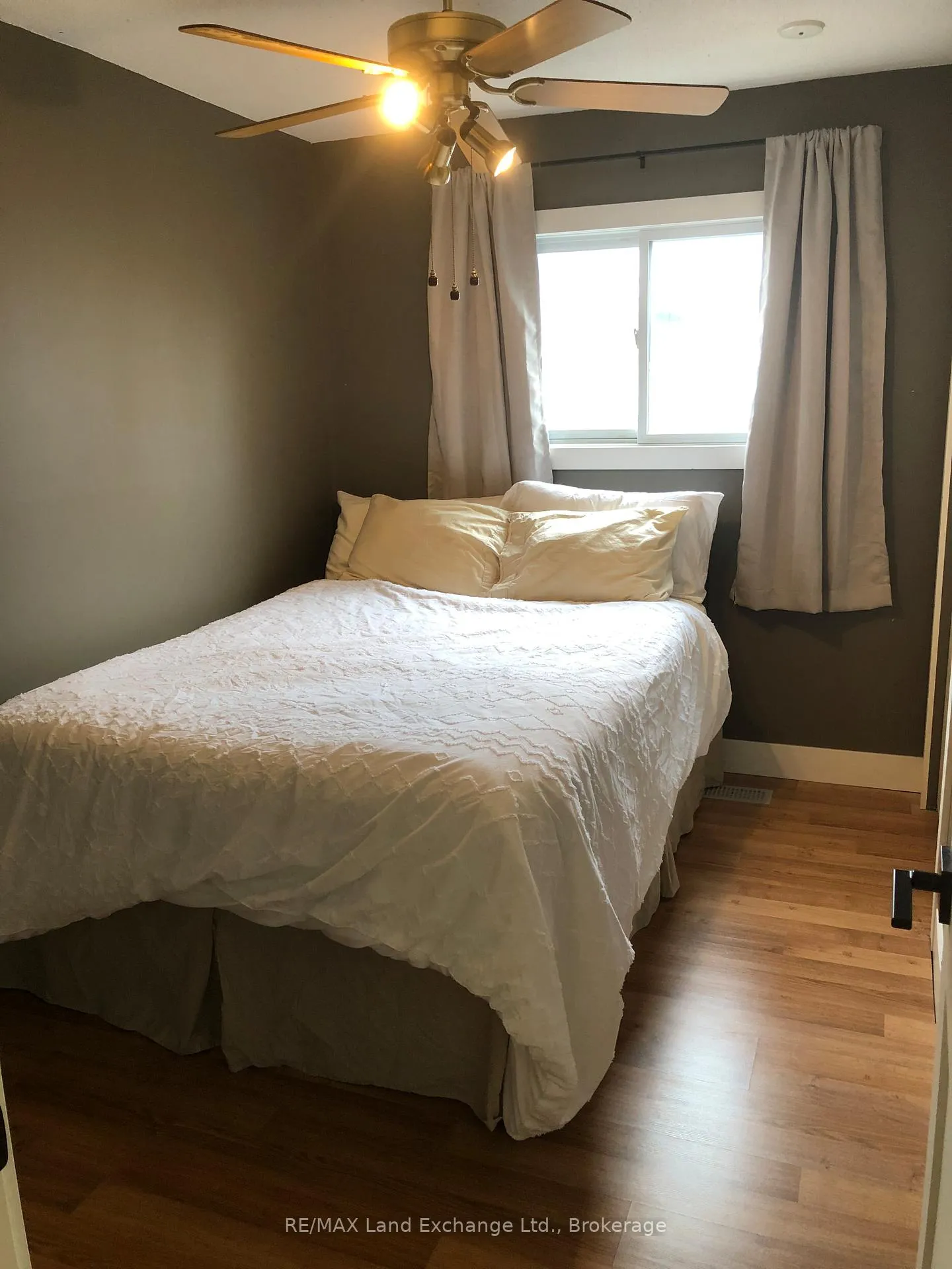 Photo 6 of 682 Kennard Crescent, Kincardine — HOMEH