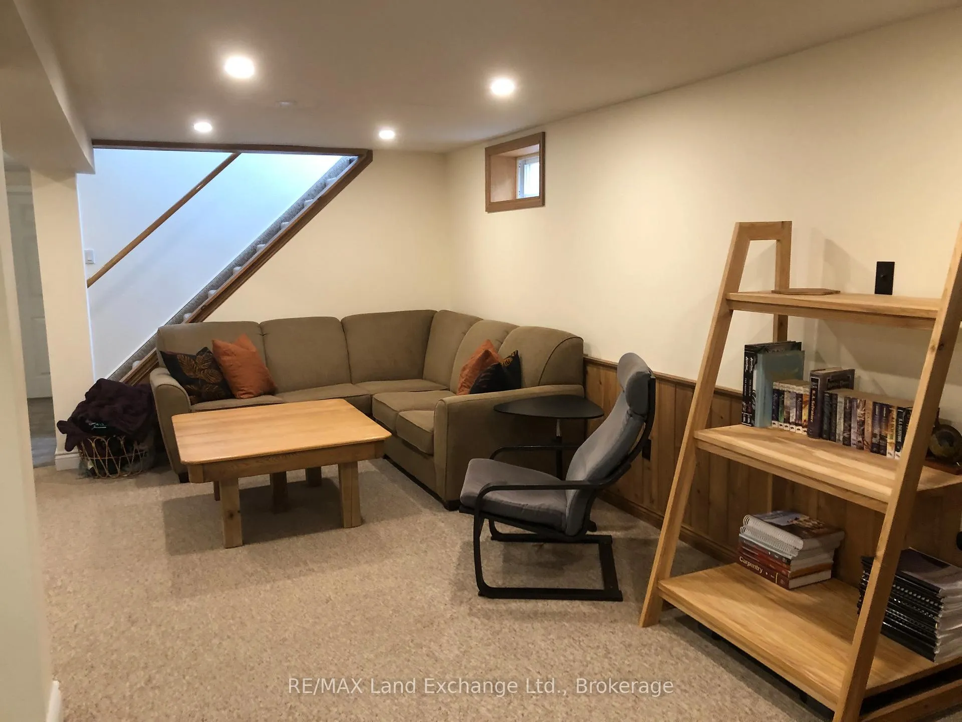 Photo 11 of 682 Kennard Crescent, Kincardine — HOMEH