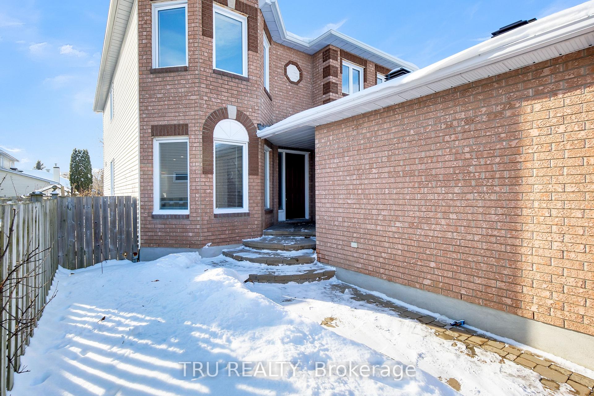 Photo 2 of 1965 Jasper Avenue, Ottawa, Ellwood — HOMEH