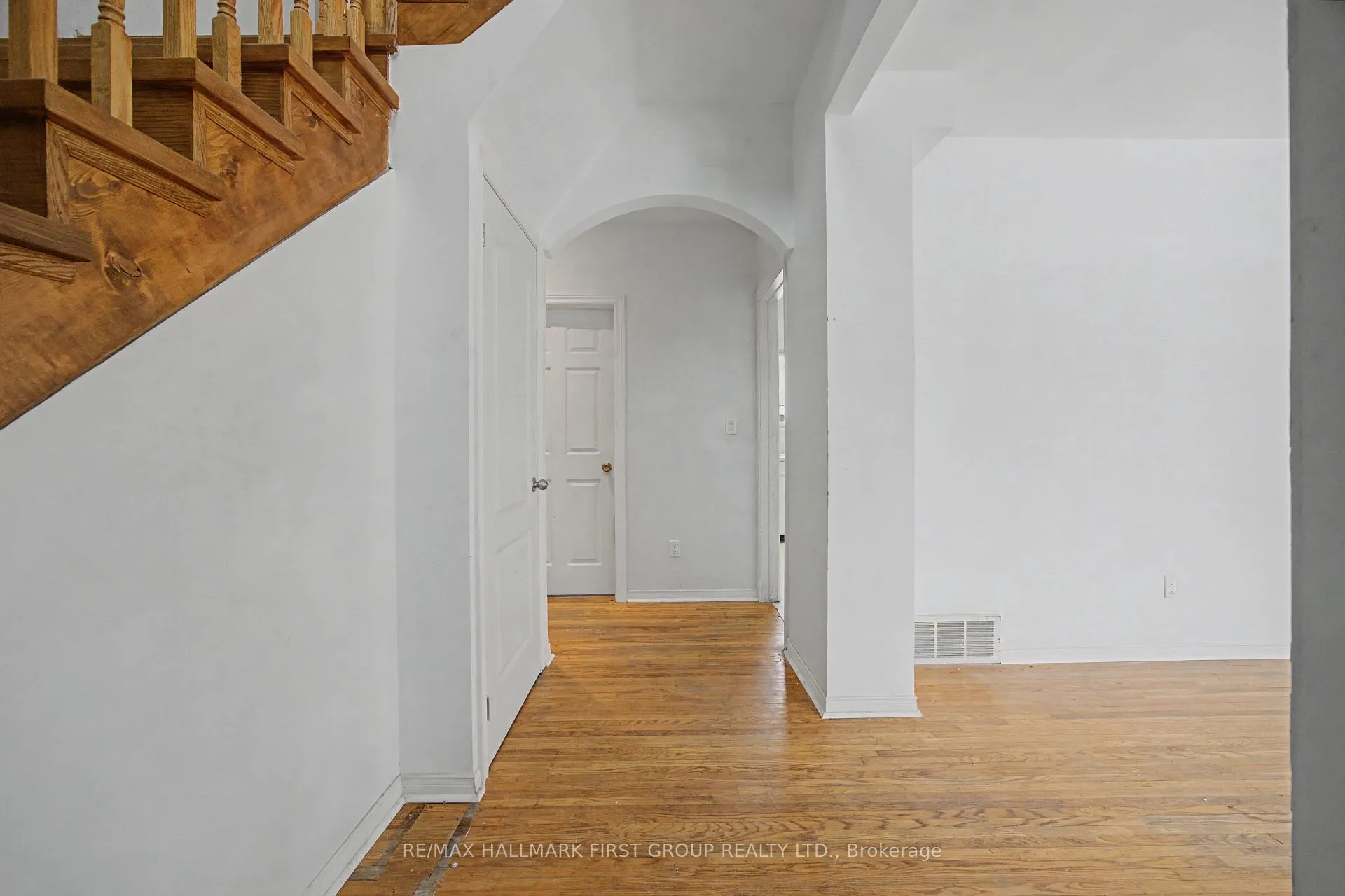 Photo 20 of 239 Davidson Street, Pickering, Rural Pickering — HOMEH