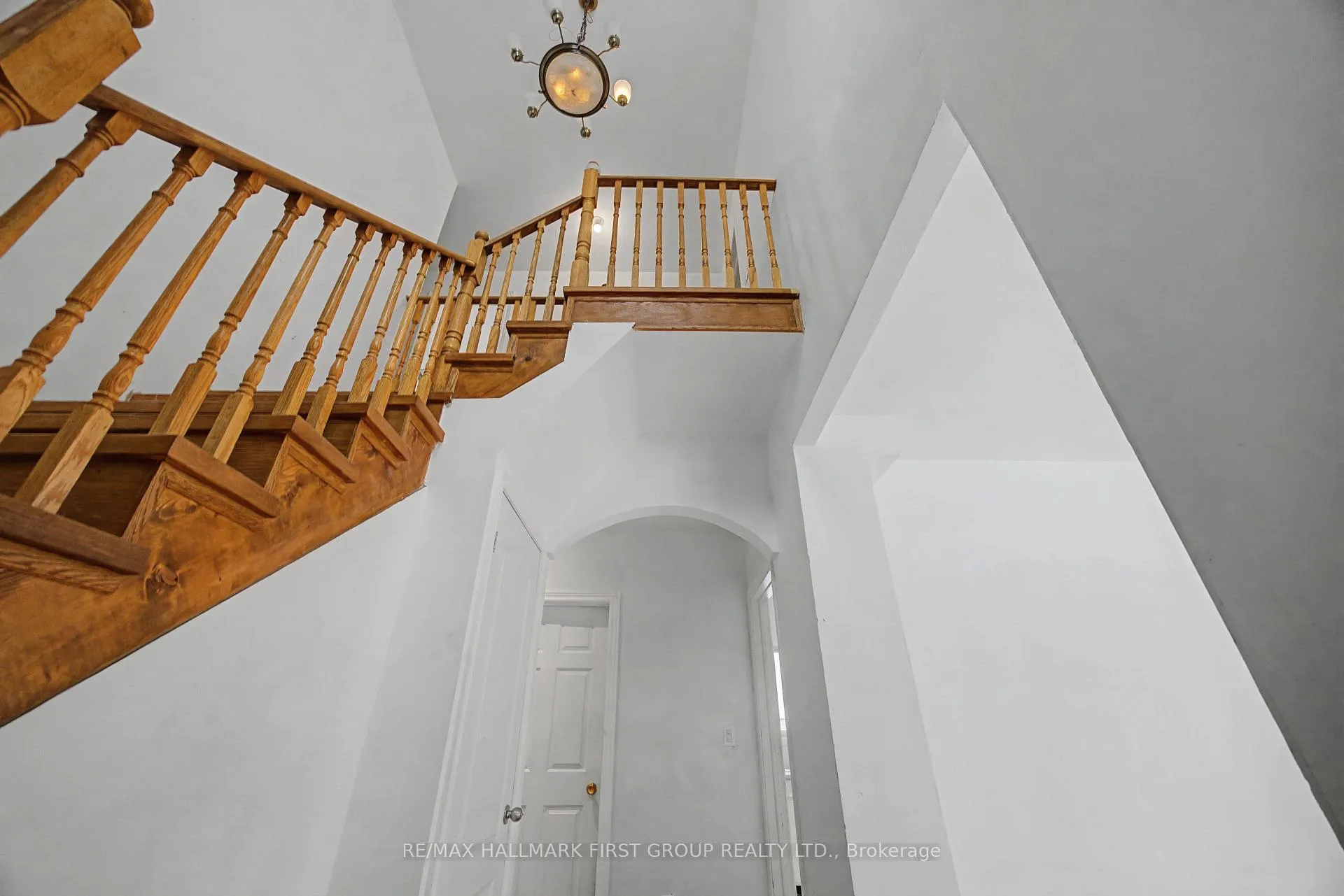 Photo 21 of 239 Davidson Street, Pickering, Rural Pickering — HOMEH
