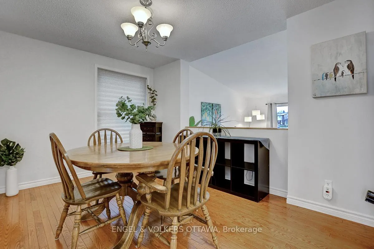 Photo 4 of 206 Sherway Drive, Ottawa, Barrhaven - Pheasant Run — HOMEH