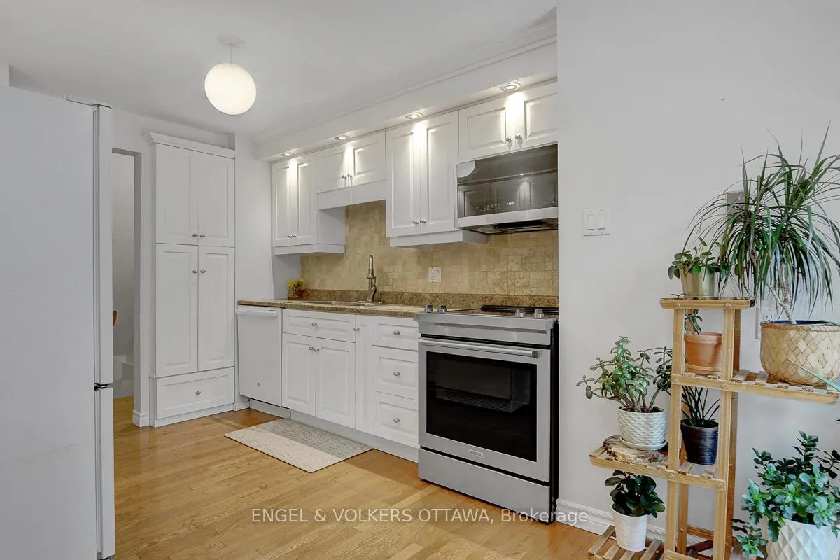 Photo 15 of 206 Sherway Drive, Ottawa, Barrhaven - Pheasant Run — HOMEH