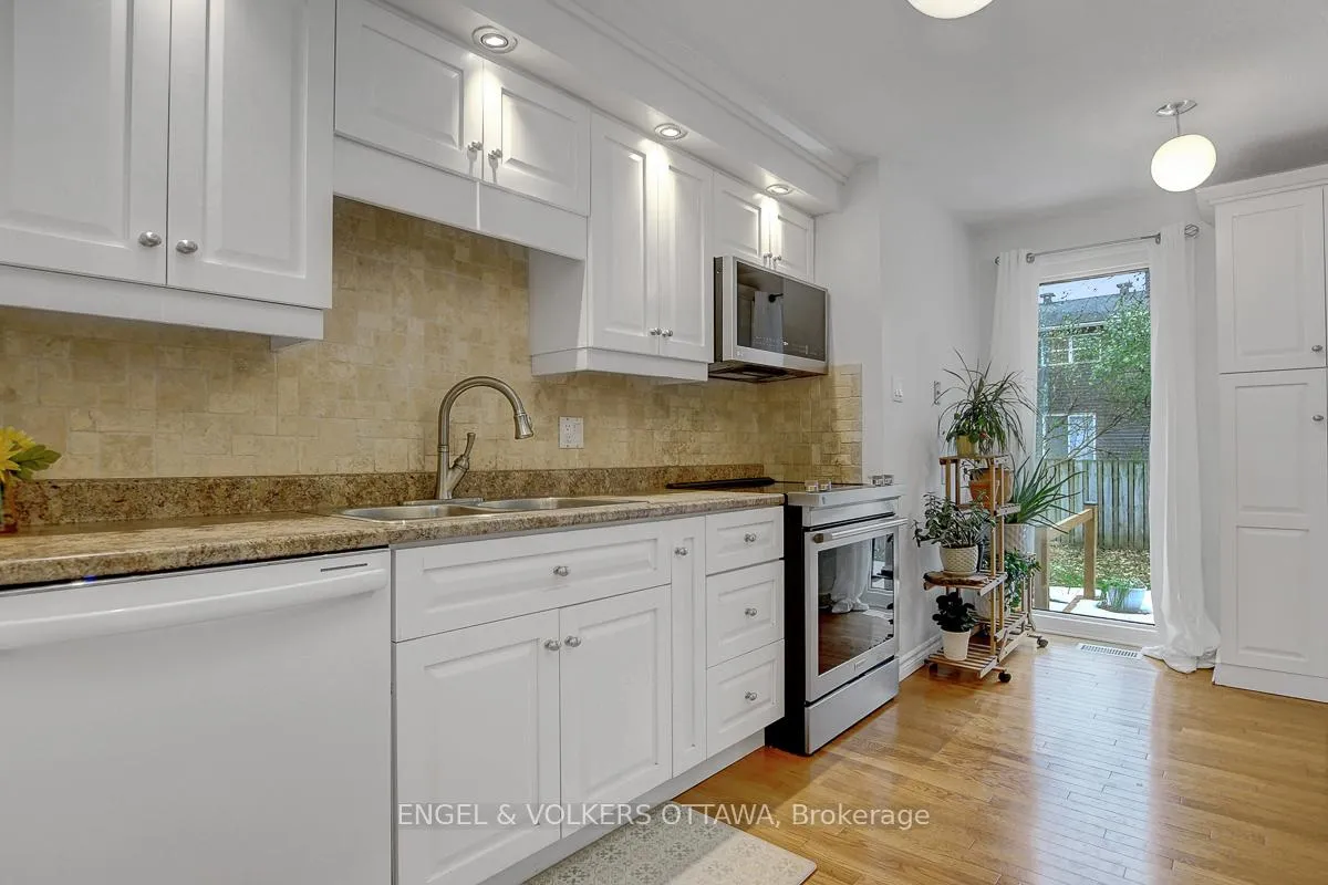 Photo 18 of 206 Sherway Drive, Ottawa, Barrhaven - Pheasant Run — HOMEH