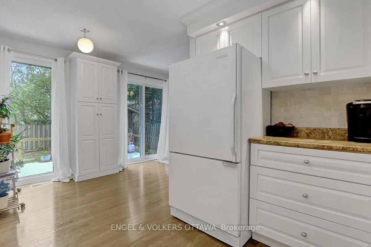 Photo 19 of 206 Sherway Drive, Ottawa, Barrhaven - Pheasant Run — HOMEH