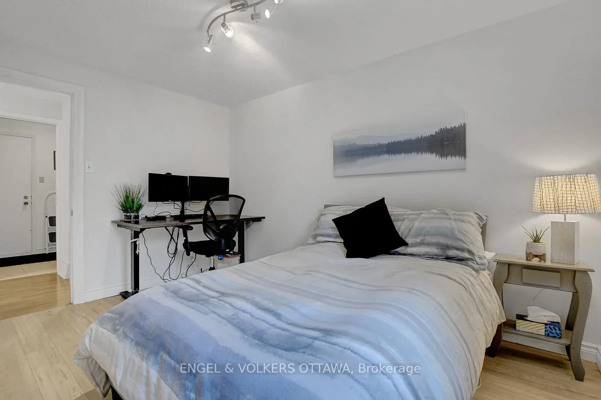 Photo 22 of 206 Sherway Drive, Ottawa, Barrhaven - Pheasant Run — HOMEH
