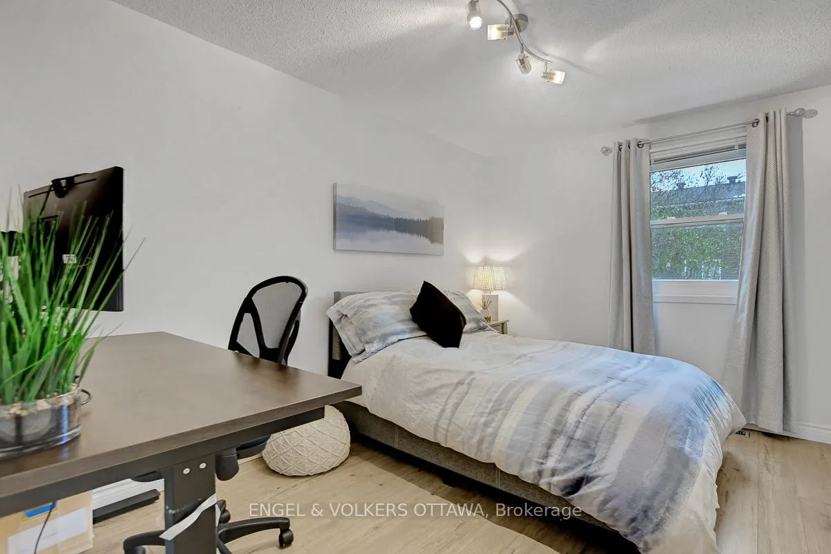 Photo 23 of 206 Sherway Drive, Ottawa, Barrhaven - Pheasant Run — HOMEH