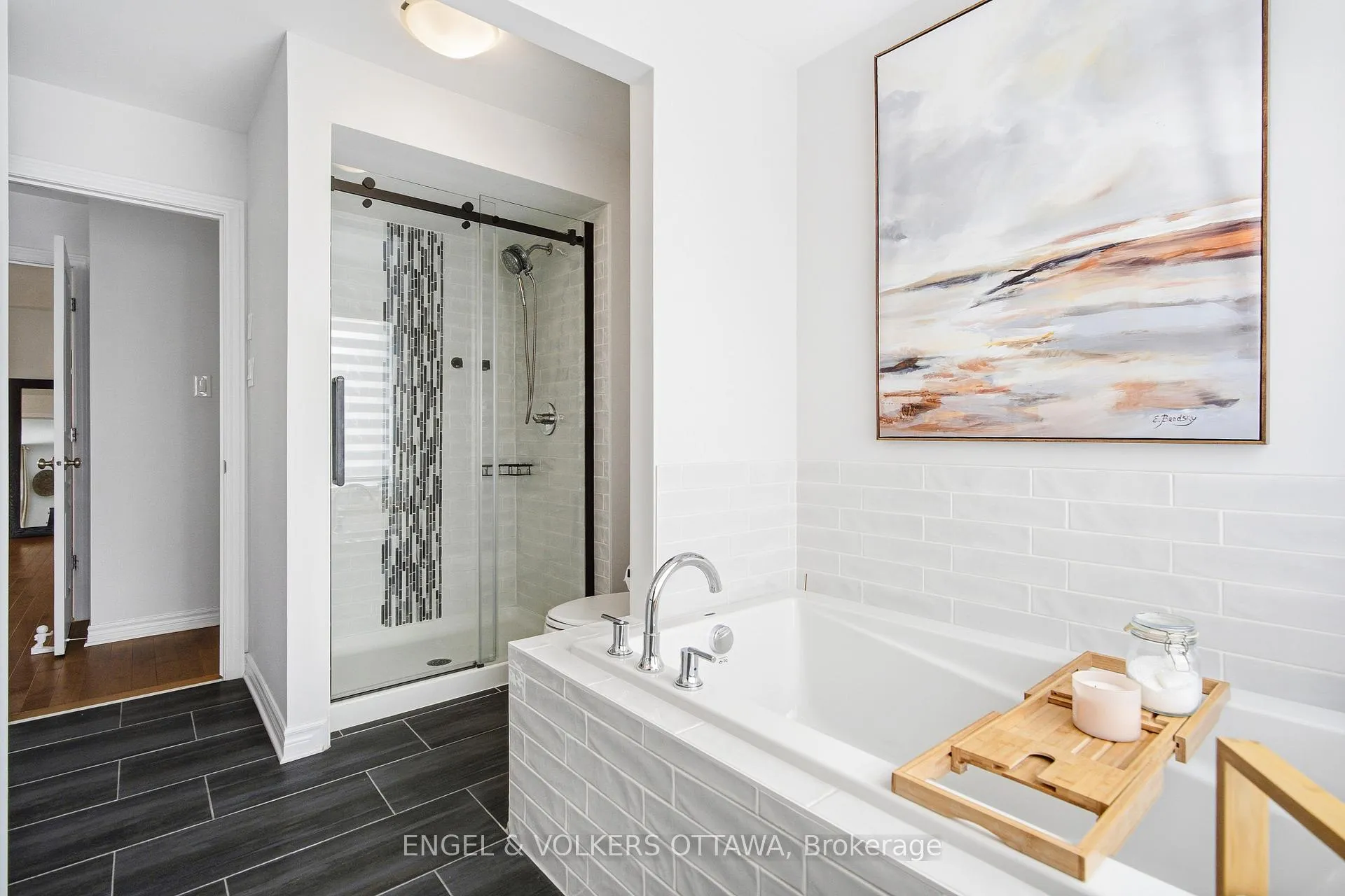 Photo 30 of 719 Twist Way, Ottawa, Kanata - Emerald Meadows/Trailwest — HOMEH