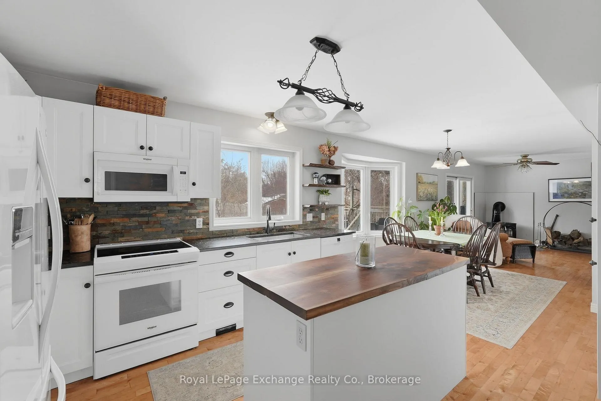 Photo 21 of 7 Craig Drive, Kincardine — HOMEH