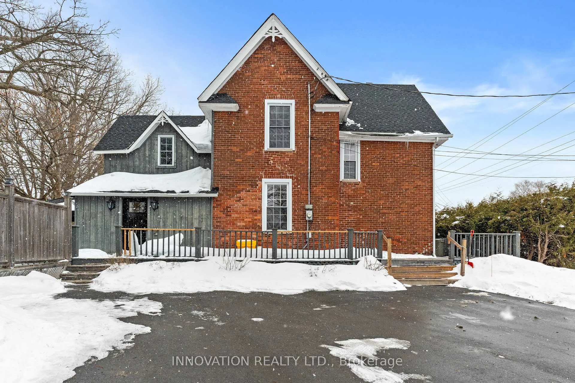 Photo 2 of 348 Donald B. Munro Drive, Ottawa, Carp — HOMEH