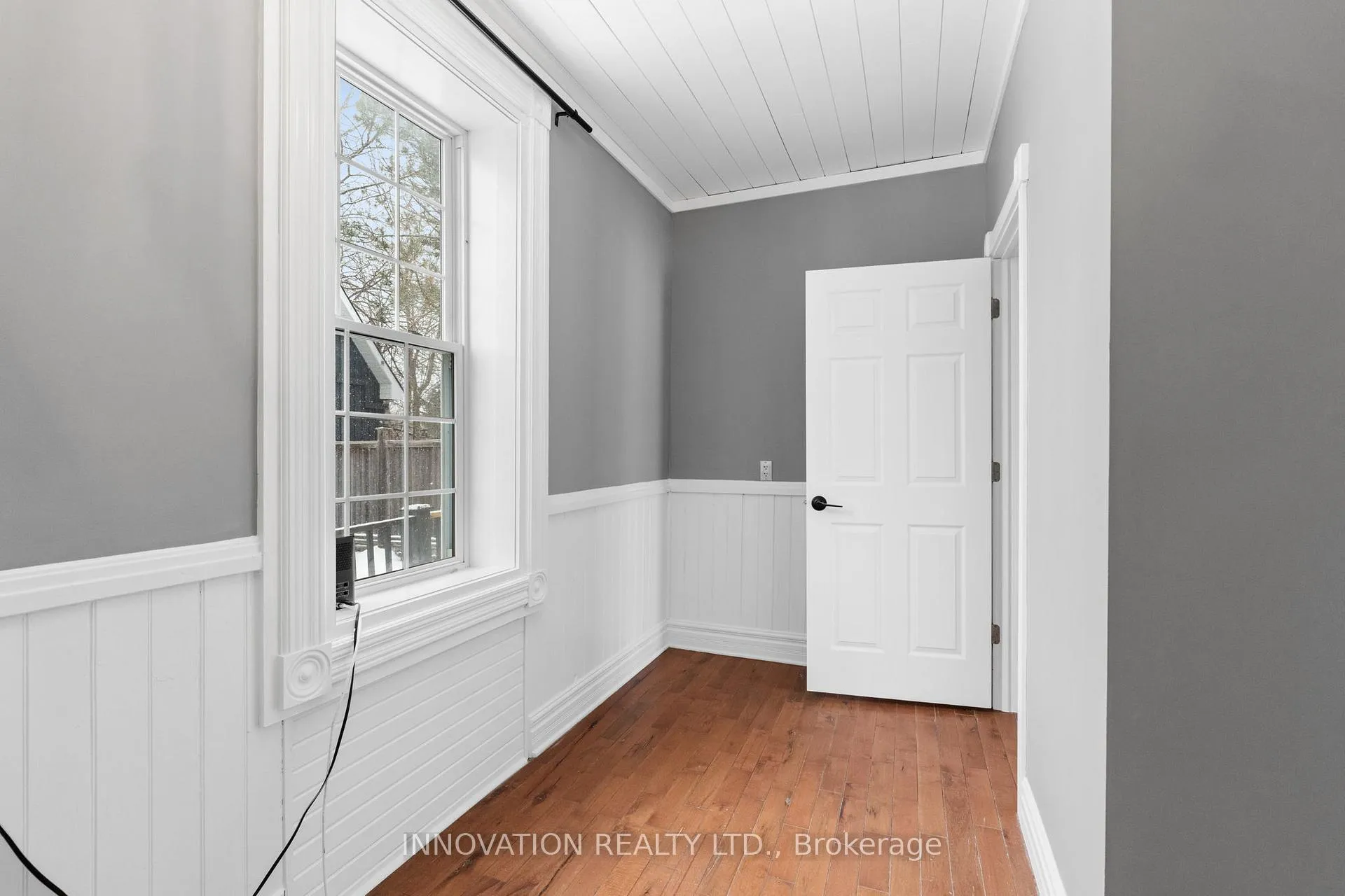 Photo 11 of 348 Donald B. Munro Drive, Ottawa, Carp — HOMEH
