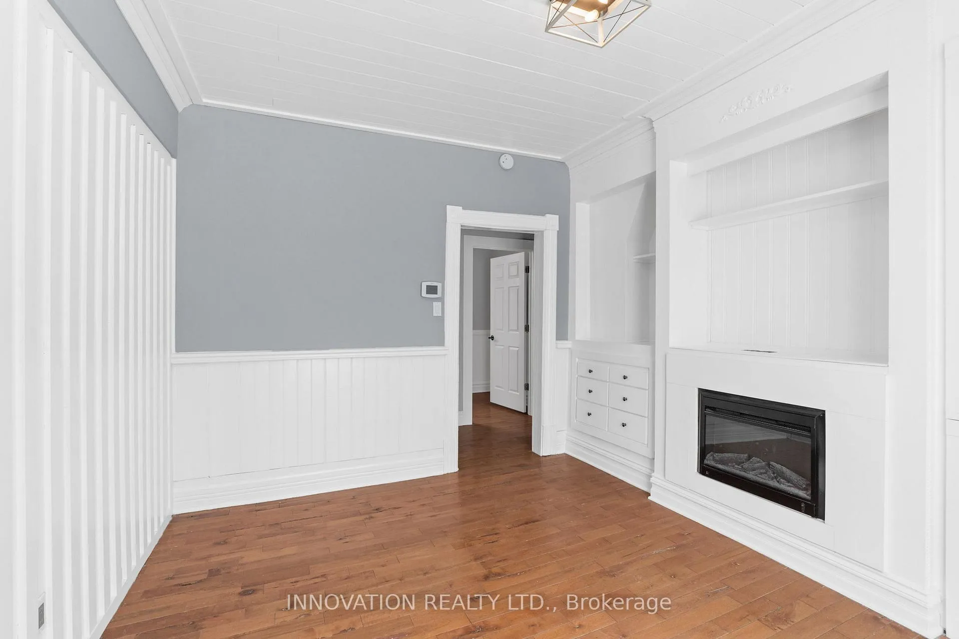 Photo 14 of 348 Donald B. Munro Drive, Ottawa, Carp — HOMEH