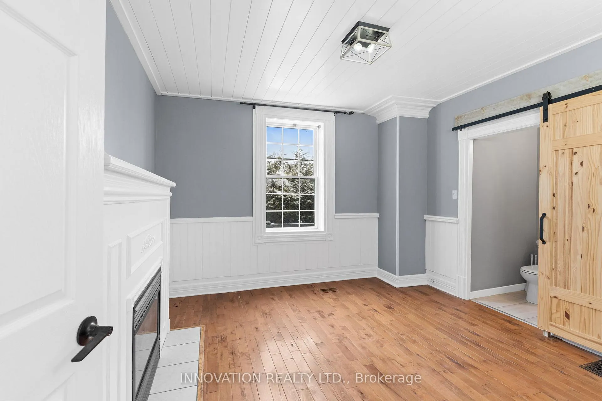 Photo 15 of 348 Donald B. Munro Drive, Ottawa, Carp — HOMEH