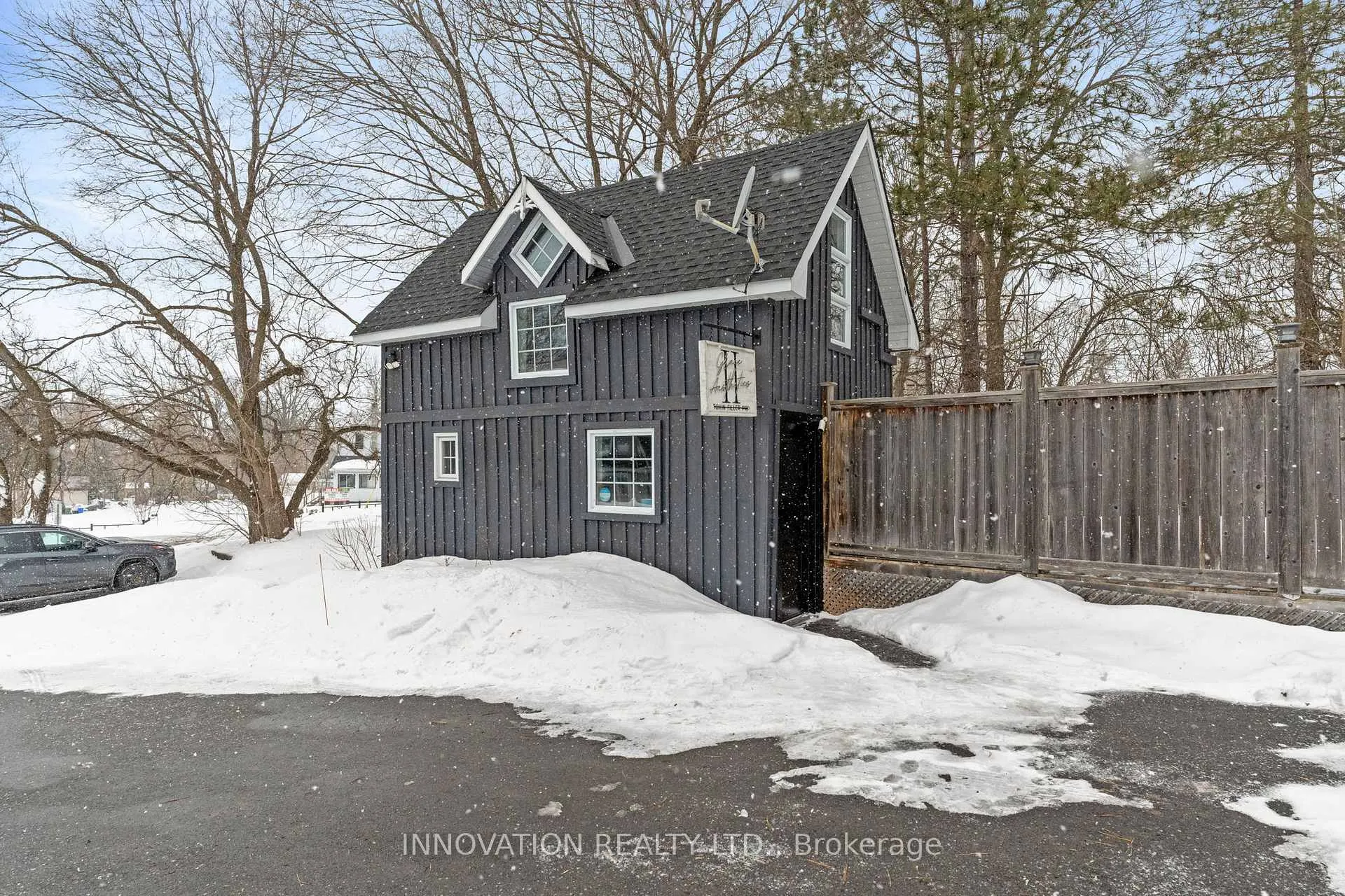 Photo 19 of 348 Donald B. Munro Drive, Ottawa, Carp — HOMEH
