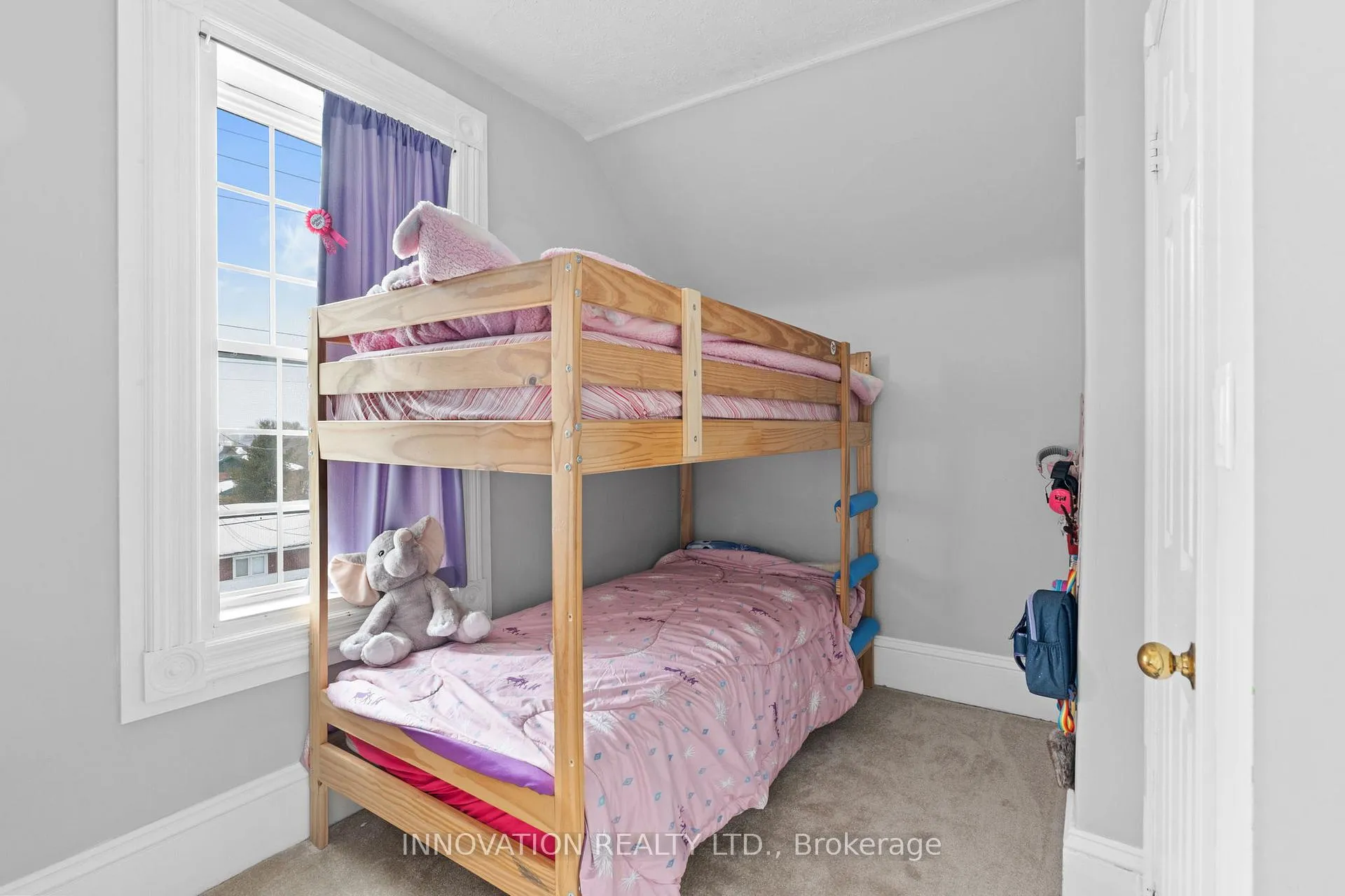 Photo 32 of 348 Donald B. Munro Drive, Ottawa, Carp — HOMEH
